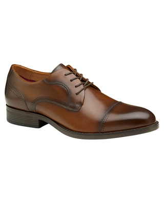 Johnston & Murphy Hawthorn Wingtip Shoe in Tan – Classic Men's Leather Dress Shoe with Brogue Detailing
